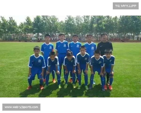 上海申花中场球员刘宇杰加盟贵州筑城竞技。