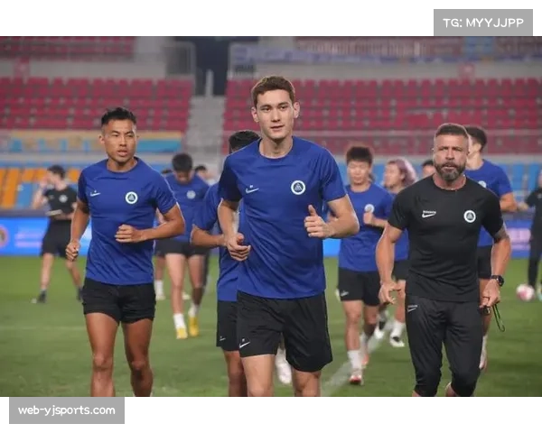 深圳新鹏城加大引援力度：留用卡尔采夫，引进阿代米与奥乌苏